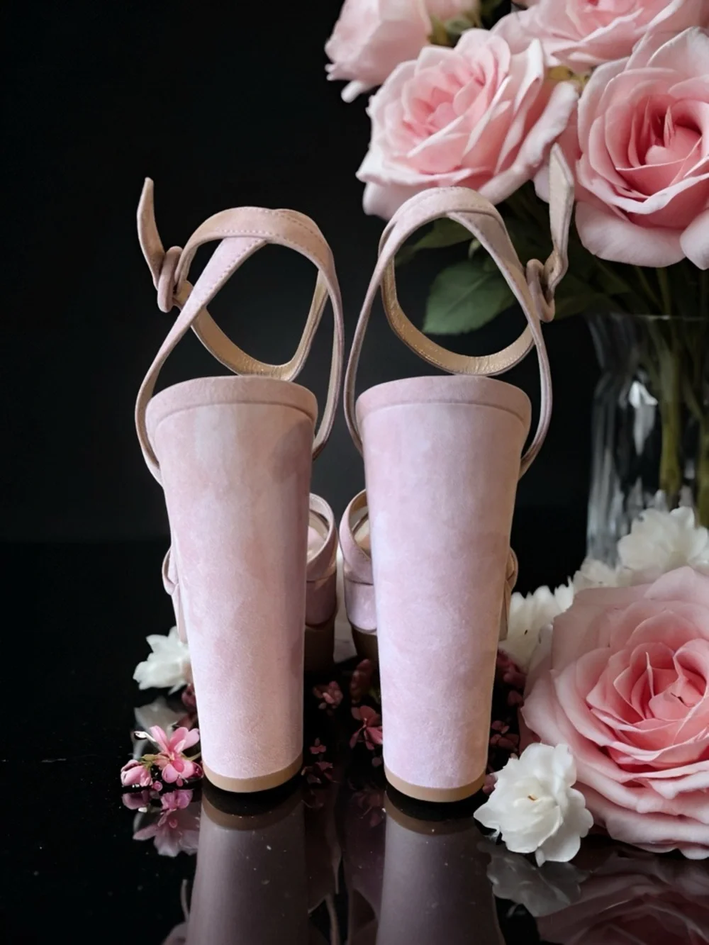 Gianvito Rossi Pink Platform Sandal in Dahlia Ballet Pink Suede